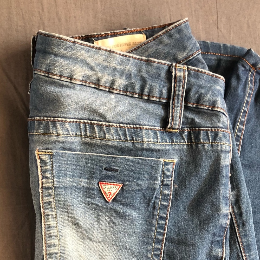 Guess Mid Rise Jeans - Picture 2 of 4